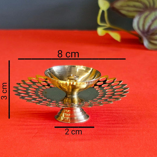 3 Piece Traditonal Decorative Round Metal Gold Polish Diya holder Stand for Home Decor,Mandir Decor,Diwali Decor,Candles Diya holder, Office,Table Decor, Entrance Decoration Item (Pack of 1) (Golden)