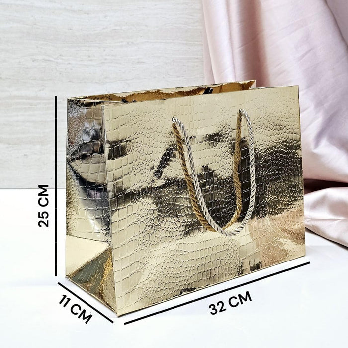 Big Size Shiny Paper Bag Gift Bags with Handle Gift Paper bag, gift For Gifting, marriage, Return Gifts, Birthday, Wedding, Party, Season's Greetings (Big, Golden)