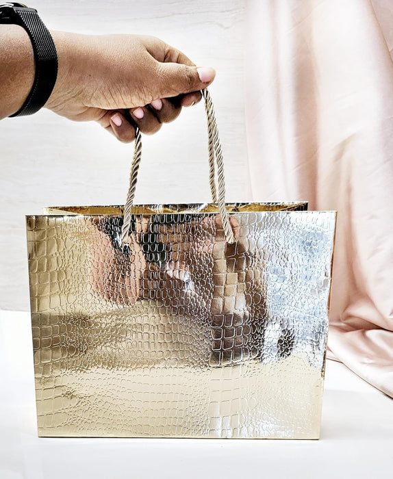 Big Size Shiny Paper Bag Gift Bags with Handle Gift Paper bag, gift For Gifting, marriage, Return Gifts, Birthday, Wedding, Party, Season's Greetings (Big, Golden)