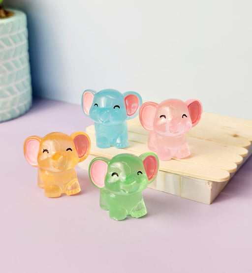 2 Set (8pcs) Random Colour Elephant Miniature Set for Home, Bedroom, Living Room, Office, Restaurant Decor, Figurines and Valentine Decoration Items, (Resin) (4 pieces)