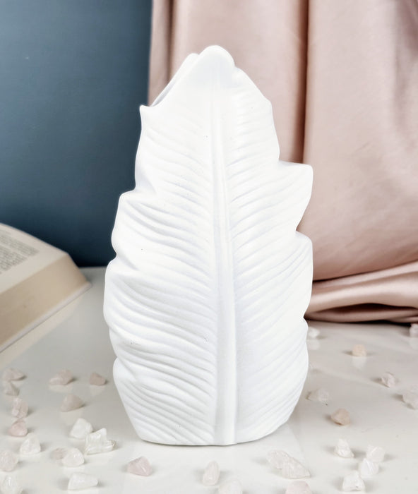 1 Pcs Leaf Shape Vase for Home Decor, Bedroom, Living Room, Office, Balcony, Kitchen, Table Decoration,Gift for Birthday, Anniversary, Nordic Design,Diwali Decor (Pack of 1) (Resin)