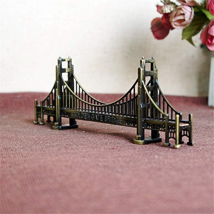 1 Pc Golden Gate Bridge Idol Statue for Decorative Showpeice for Home Decor, Living Room, Table Top, Desk Decor, Office Desk (Pack of 1)