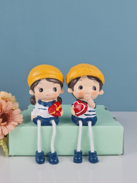 4 pcs Hanging Legs Showpiece Cute Boy and Girl, Toy Cute Couple Statue Figurines Decorative for Home Decor, Living Room, Table Decoration, Gift for Girlfriend, Boyfriend