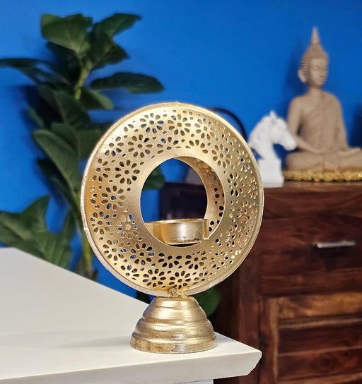 1 Piece Traditonal Decorative Round Ring Shape Metal Gold Polish Decorative Tealight Candle Holder Stand for Home Decor,Mandir Decor,Diwali Decor,Candles Diya holder, Office,Table Decor, Entrance Decoration Item (Pack of 1) (Golden)