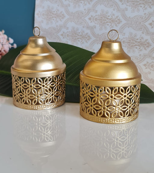 Traditonal Decorative Round Metal Gold Polish Diya holder Stand for Home Decor,Mandir Decor,Diwali Decor,Candles Diya holder, Office,Table Decor, Entrance Decoration Item (Golden)