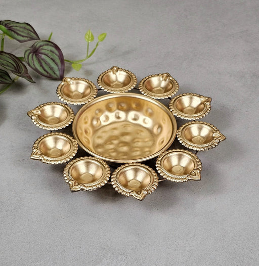 1 Pcs Decorative Round Gold Polish Decorative Urli Bowl Candle Holder for Home Decor,Mandir Decor,Diwali Decor, Floating Flowers,Candles Diya holder, Office,Table Decor, Entrance Decoration Item (Pack of 1) (Golden)